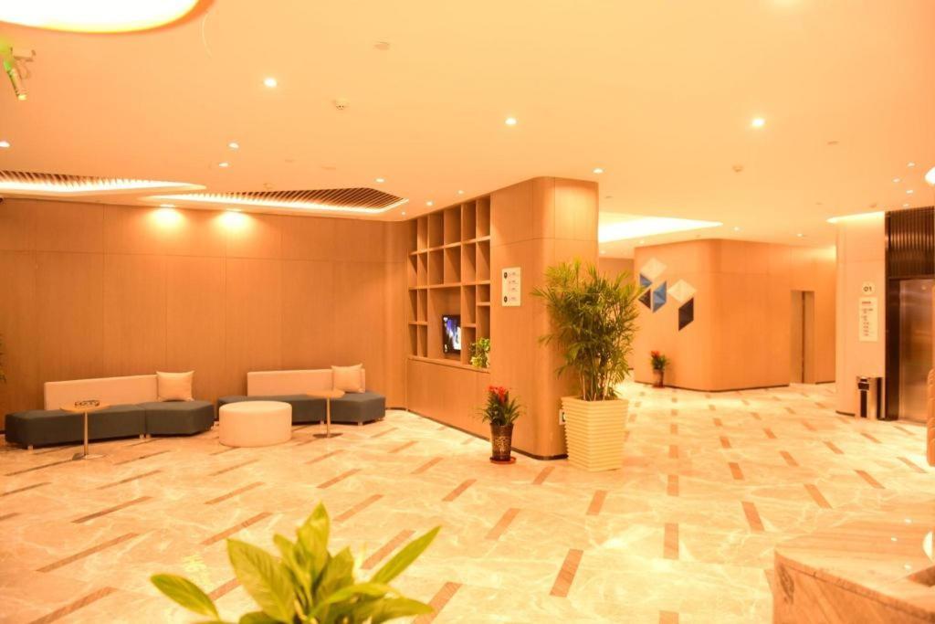 Holiday Inn Express Lhasa Potala Square By Ihg エクステリア 写真