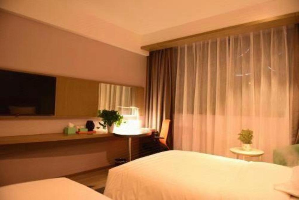 Holiday Inn Express Lhasa Potala Square By Ihg エクステリア 写真